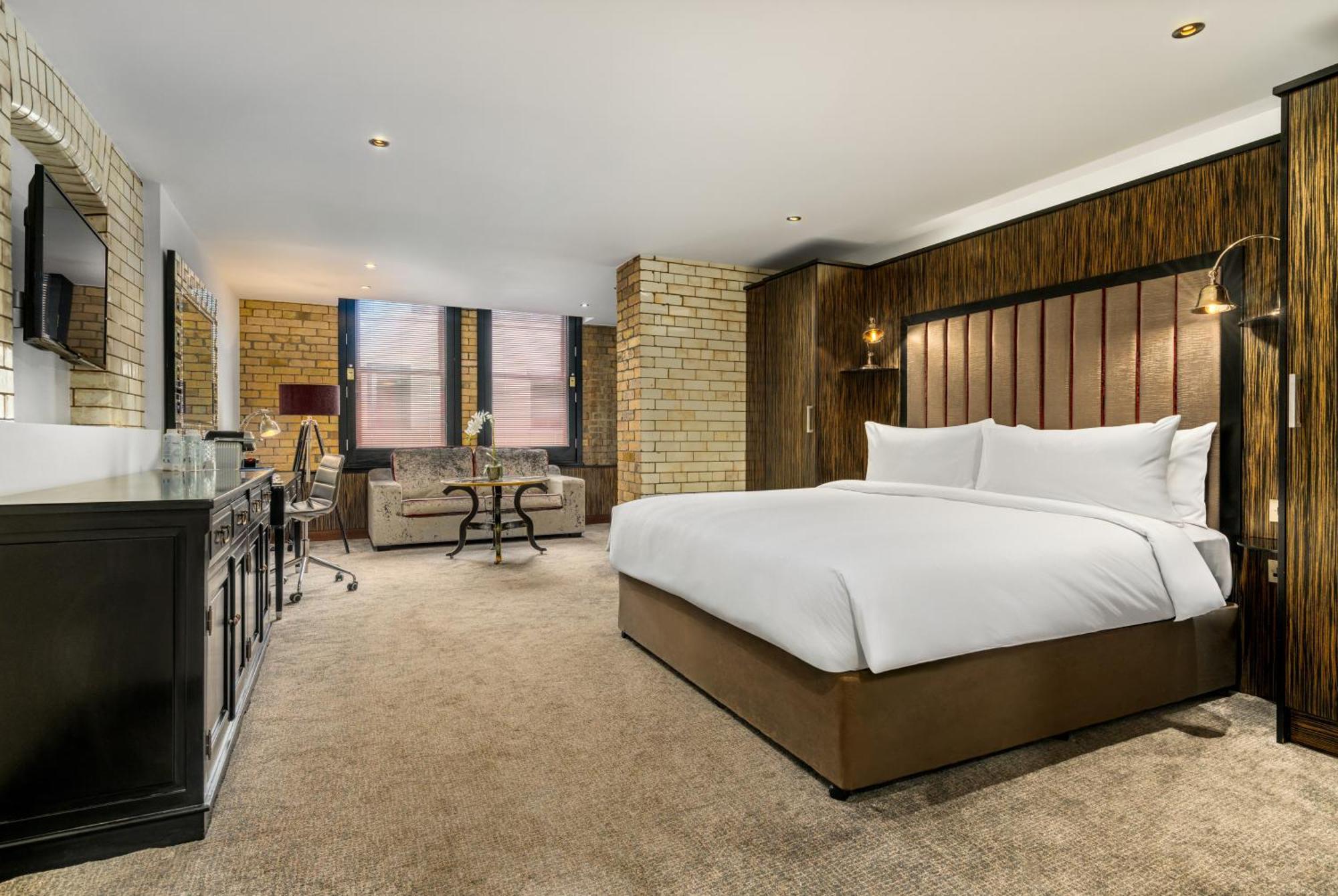 Executive Suite